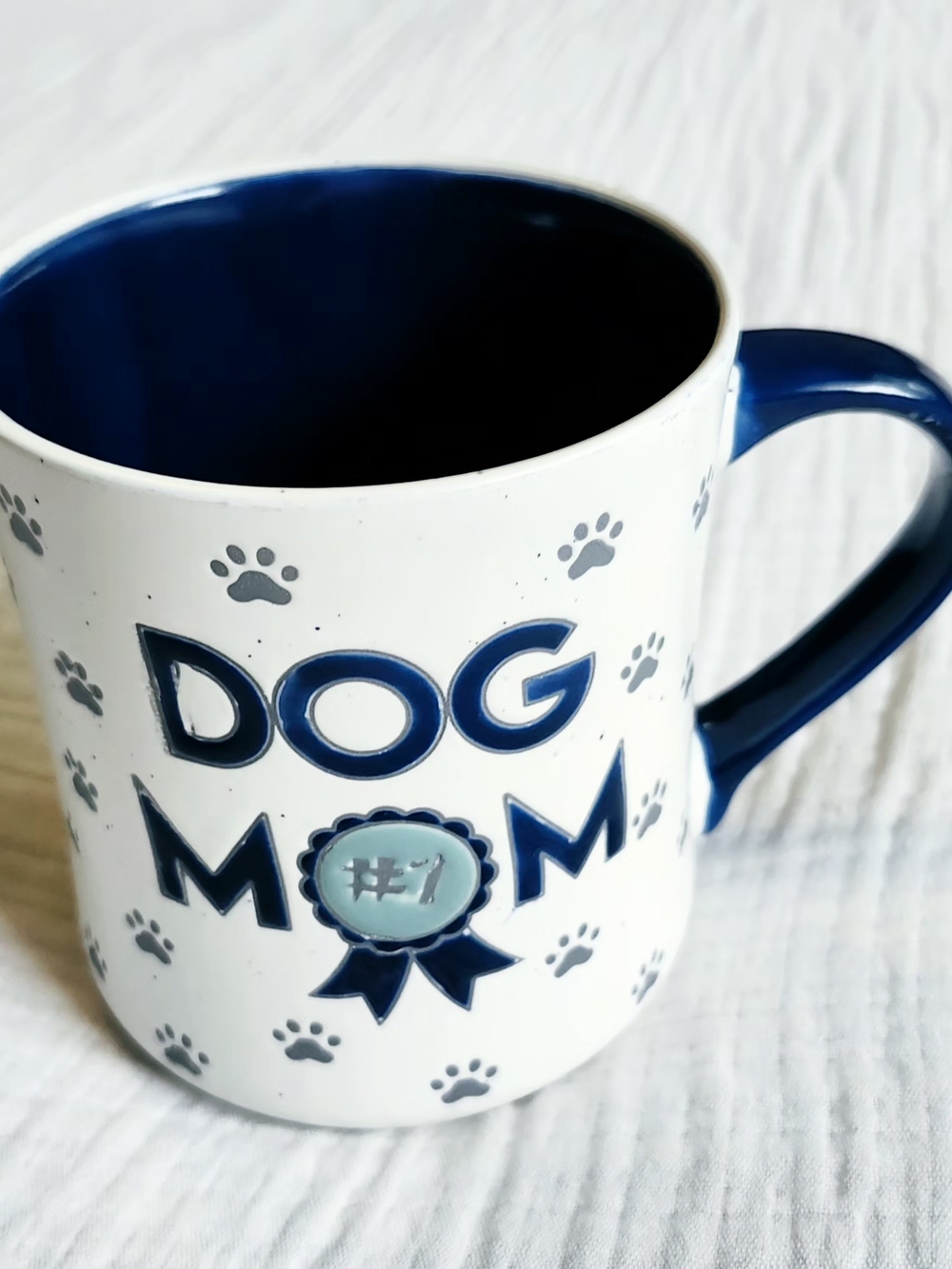 #1 Dog Mom Ceramic Mug – Navy & White